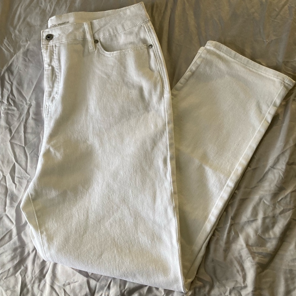 Women's White Jeans - Picture 2 of 4